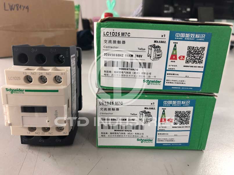 Khởi động từ Schneider LC1D25M7