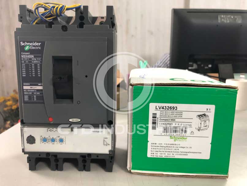 Bộ ngắt mạch Schneider NSX400N LV432693