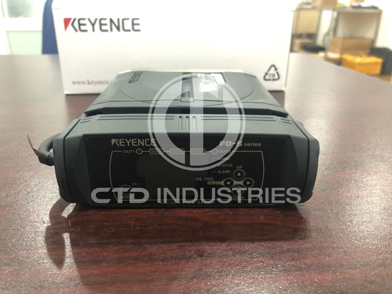 Cảm biến lưu lượng Keyence FD-SS02A