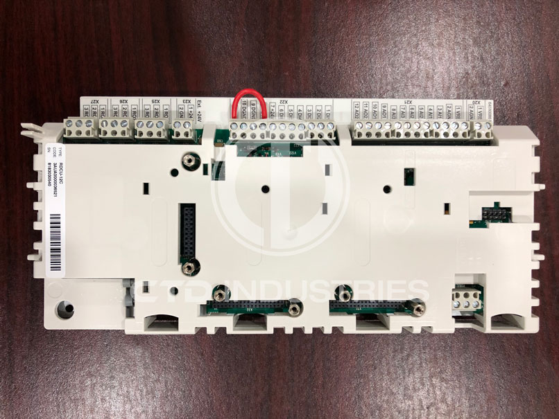 Bộ điều khiển truyền động PLC ABB RDCU-12C