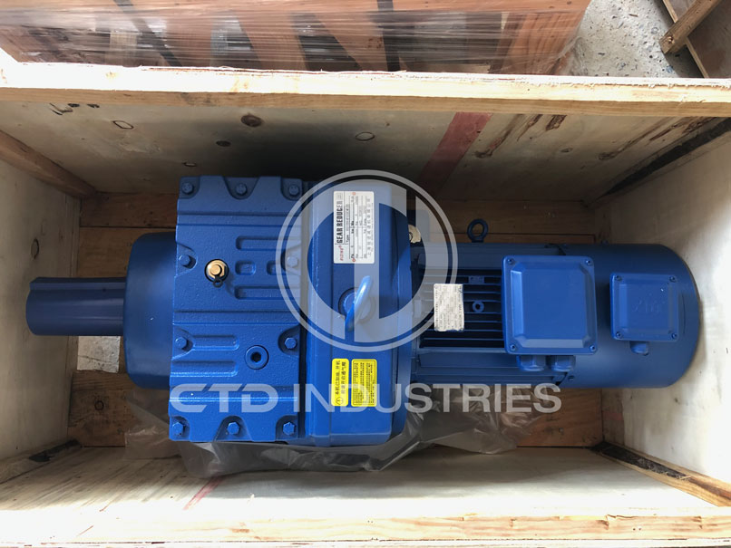 Động cơ liền hộp giảm tốc R107-YVP4-4P-1/167-M1-270