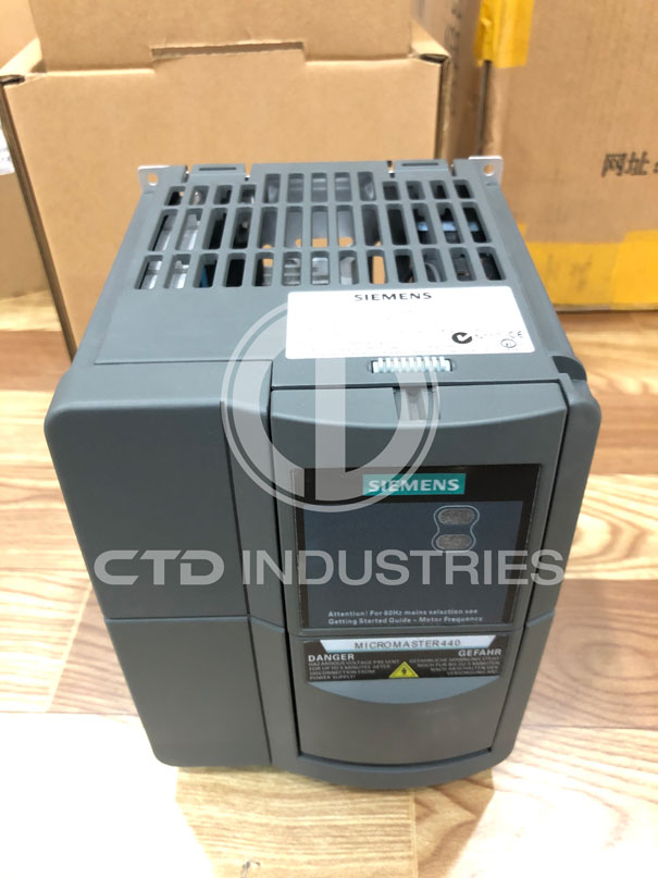 Biến tần Siemens 6SE6440-2UD2-2BA1