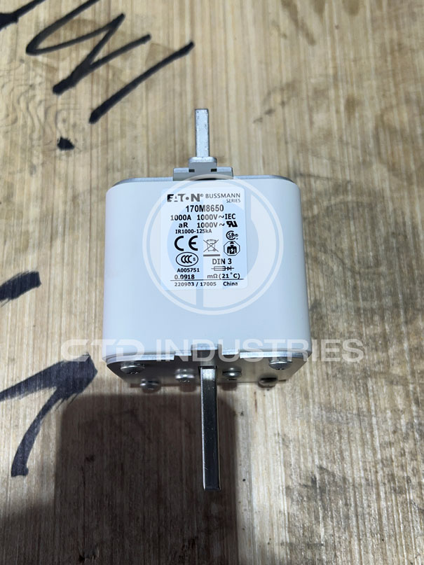 Cầu chì Eaton Bussmann 170M8650