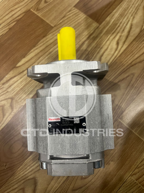 Bơm bánh răng Rexroth PGF3-3X/040RE07VE4 R900932111