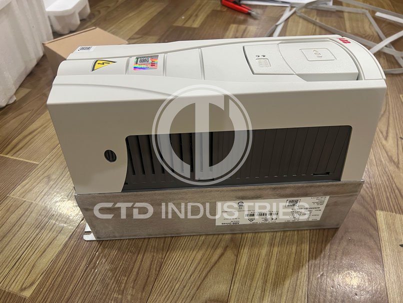 Biến tần ABB ACS550-01-04A1-4